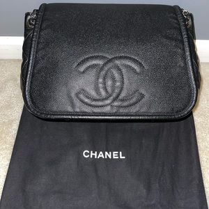 Chanel Caviar Leather Side Quilted Accordion Shoulder Bag - Black